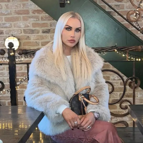 Coat Women Fashion Oversized Turn Down Collar Fluffy Faux Fur Coat Women Vintage Faux Fur Jacket Coats Winter Clothes Women - Image 4