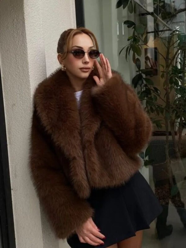 Heart Shaped Fur Short Coat Coffee Colored Lapel Fashion Minimalism Temperament Furry Overcoat Top Women's Warmth Luxury Outwear